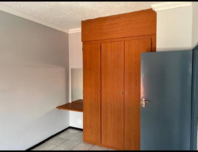 2 BEDROOM PROPERTY TO RENT IN NOORDWYK